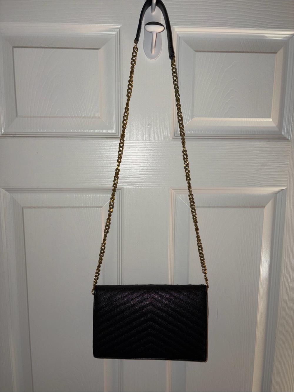 Black Quilted Leather Chain Shoulder Bag - Picture 2 of 5